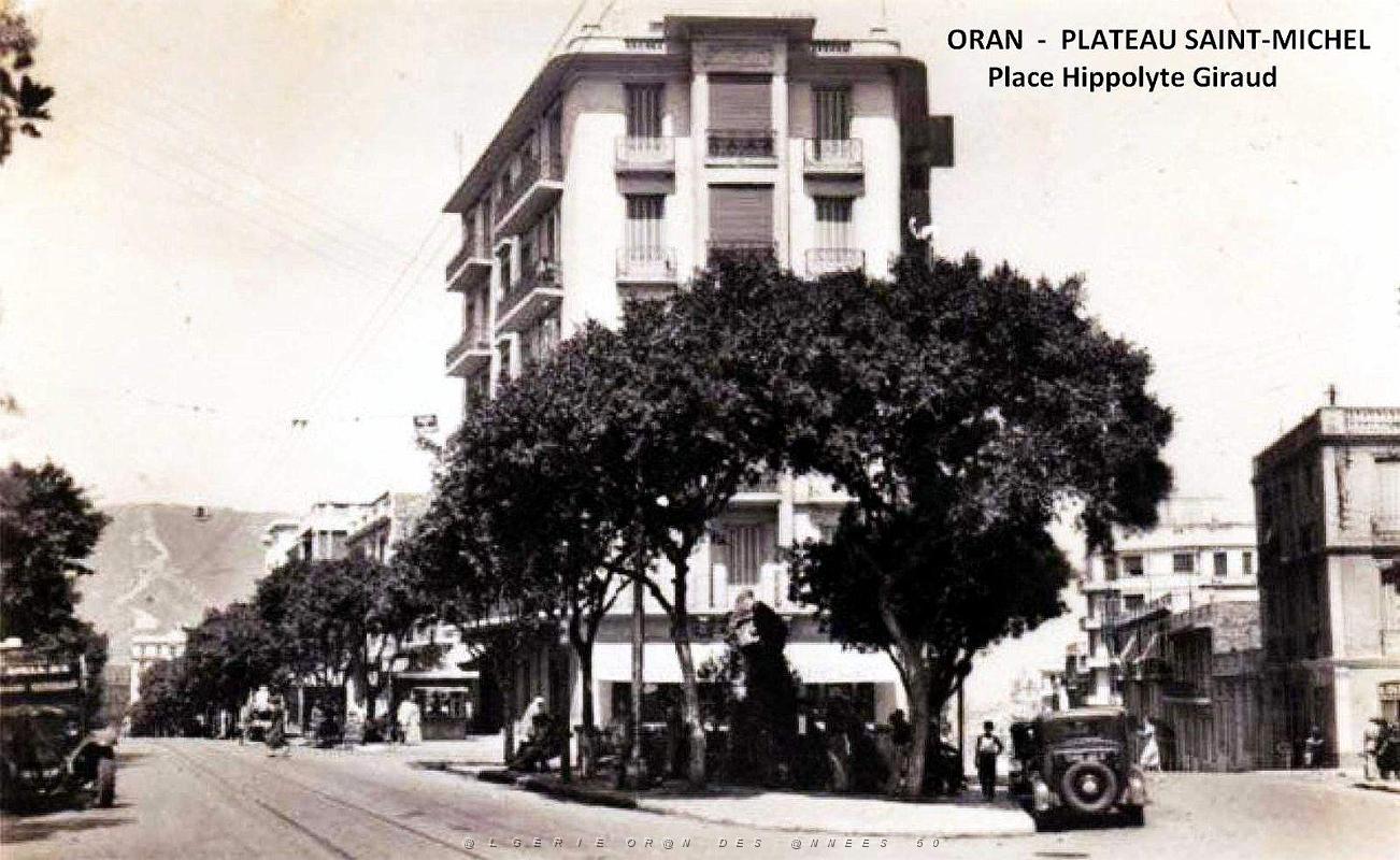 Oran - Plateau Saint-Michel - Place Hippolyte Giraud - 1939.jpg